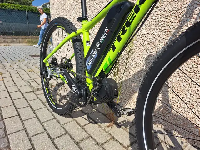 Trek hardtail lime