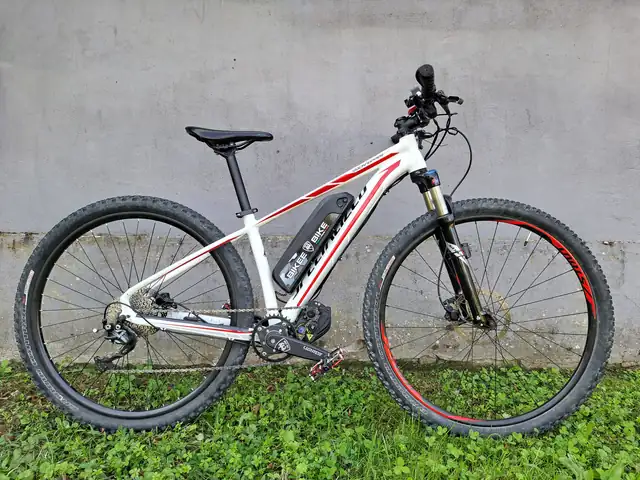 Hardtail bianca e rossa
